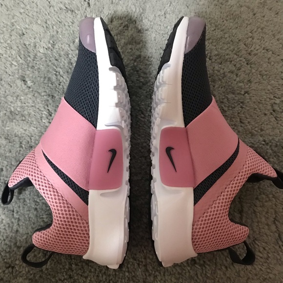 Nike Comfort - Picture 2 of 4